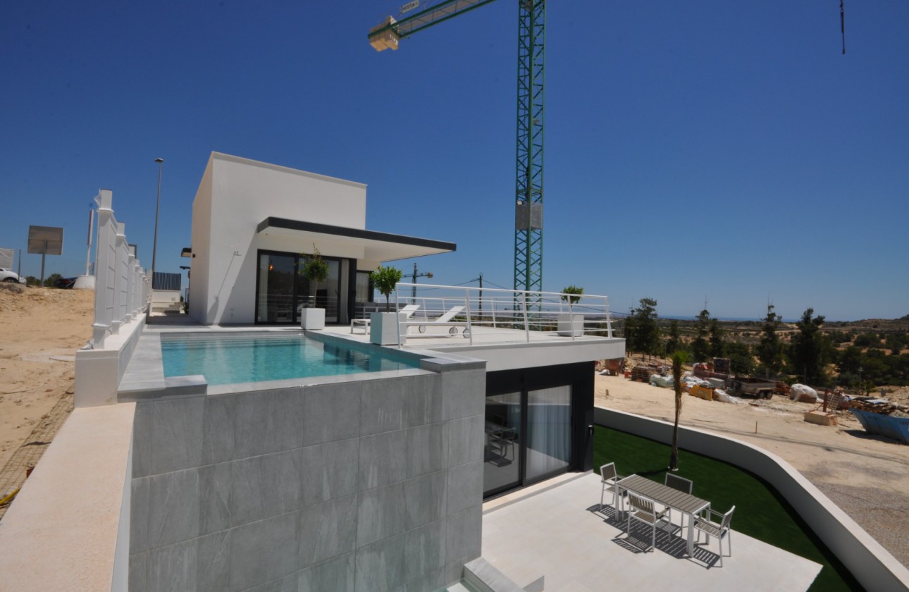 New Build - Detached villa - Villamartin